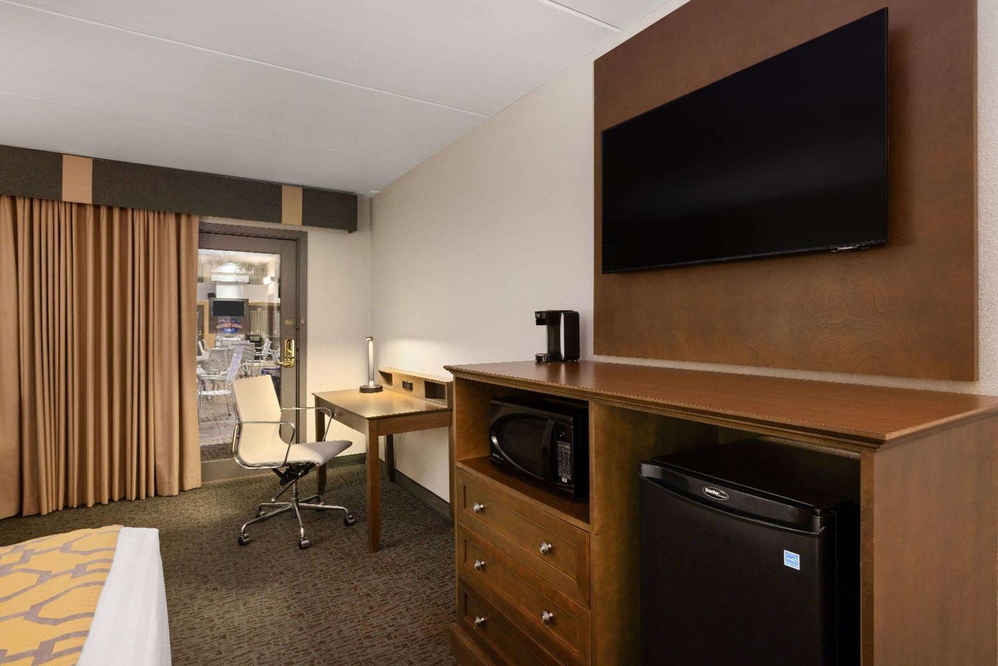 Baymont By Wyndham Shakopee Hotell Eksteriør bilde